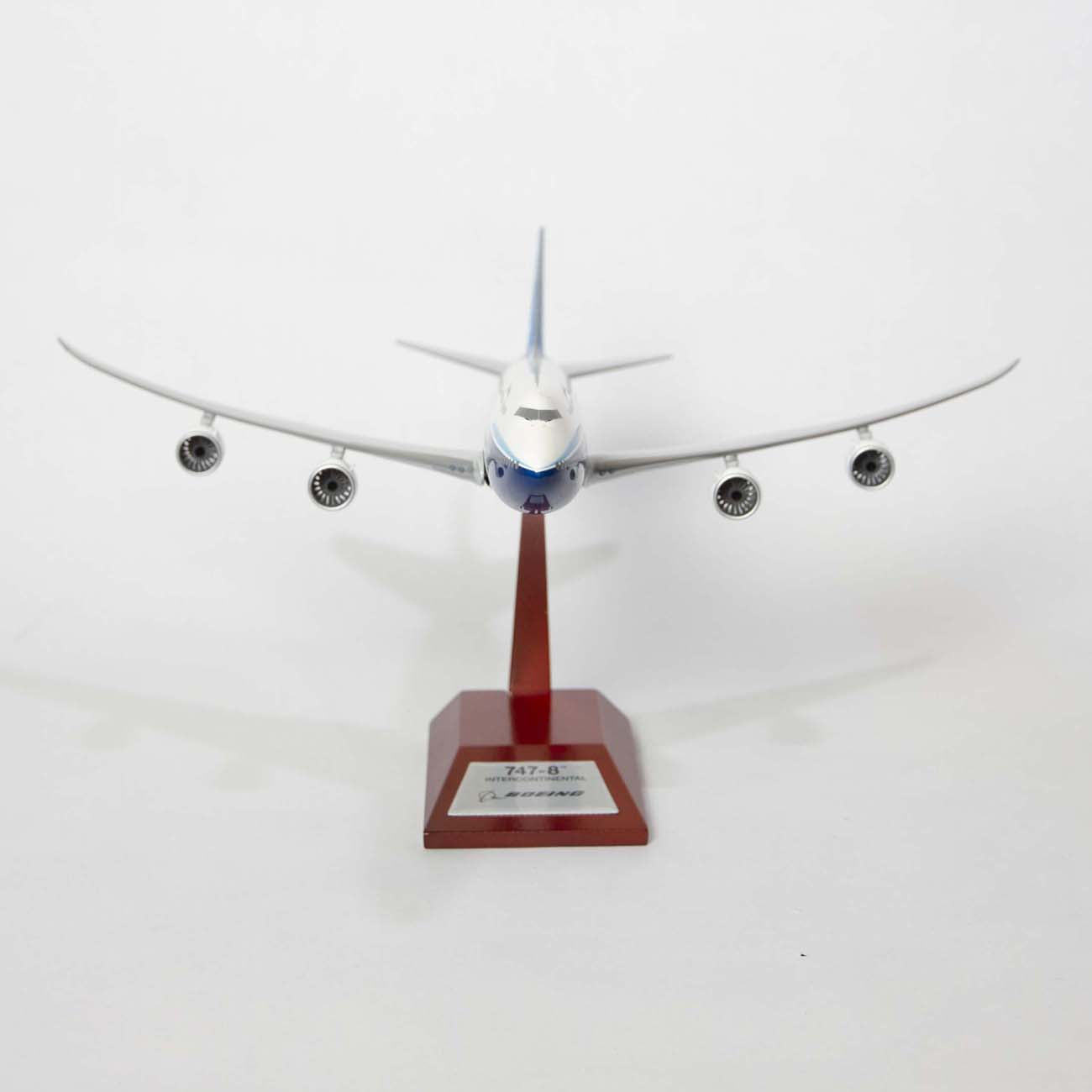 Boeing Unified 747-8 Intercontinental 1:200 Model